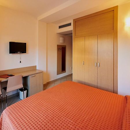 Bolgheri Marina Resort Marina Di Bibbona Eksteriør billede
