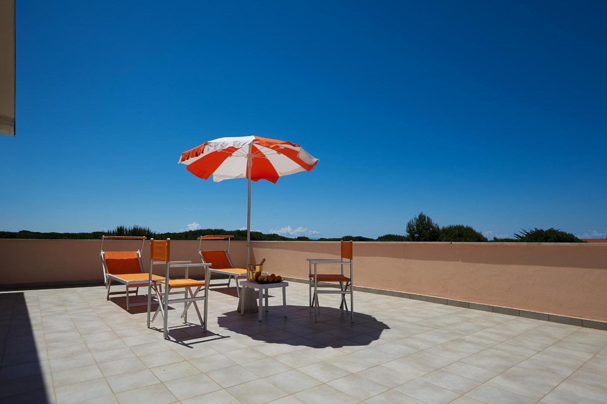 Bolgheri Marina Resort Marina Di Bibbona Eksteriør billede