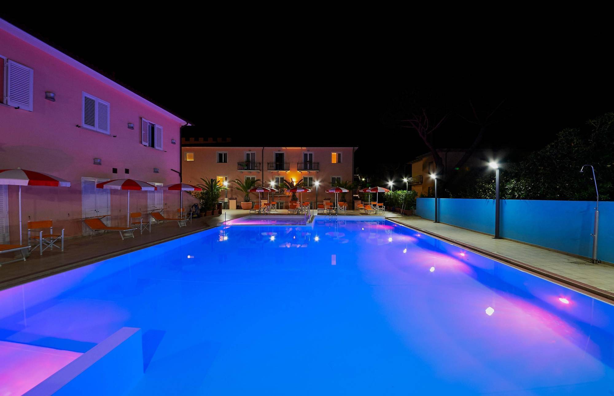 Bolgheri Marina Resort Marina Di Bibbona Eksteriør billede