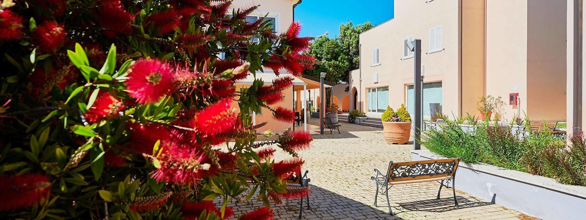Bolgheri Marina Resort Marina Di Bibbona Eksteriør billede
