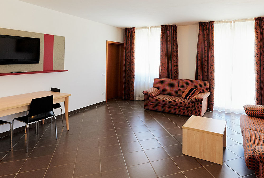 Bolgheri Marina Resort Marina Di Bibbona Eksteriør billede