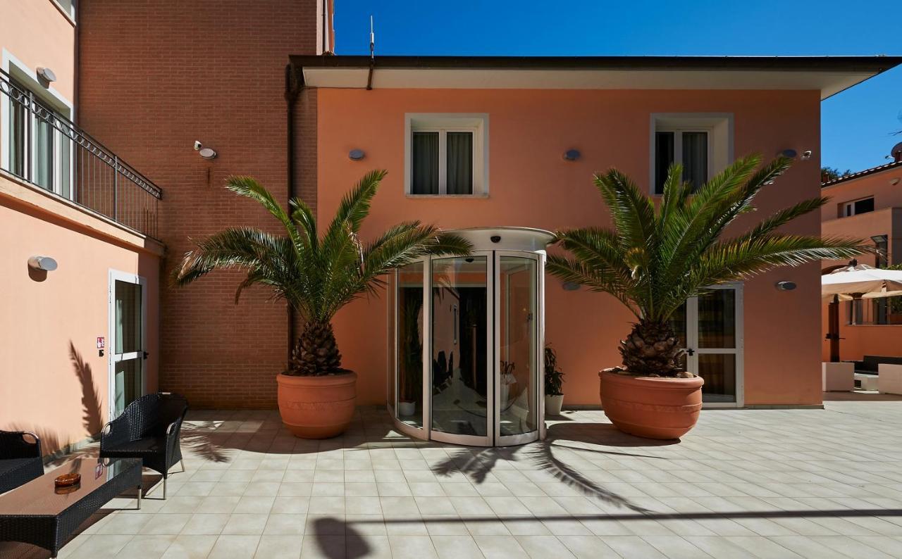Bolgheri Marina Resort Marina Di Bibbona Eksteriør billede