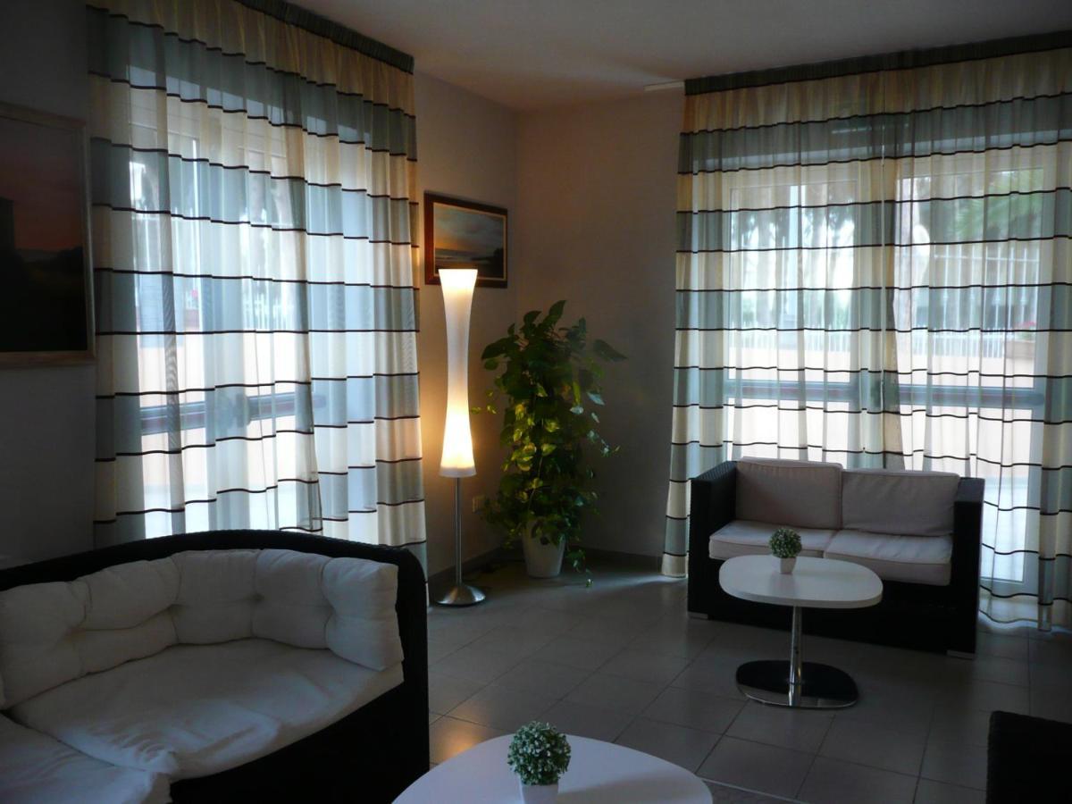 Bolgheri Marina Resort Marina Di Bibbona Eksteriør billede